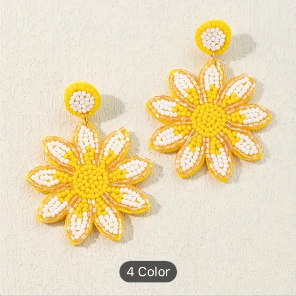 Yellow and White Beaded Flower Earrings - Picture 4 of 4